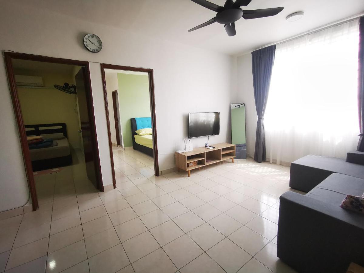Putatan Platinum Apartment With Pool كوتا كينابالو المظهر الخارجي الصورة